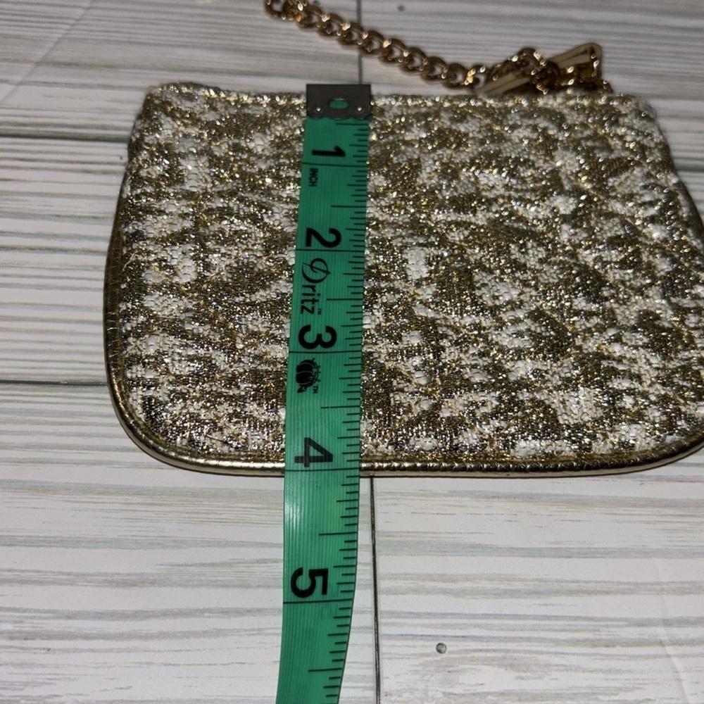 LILLY PULITZER LOUISE QUILTED KEY ID CARD CASE IN GOLD METALLIC - Picture 6 of 9